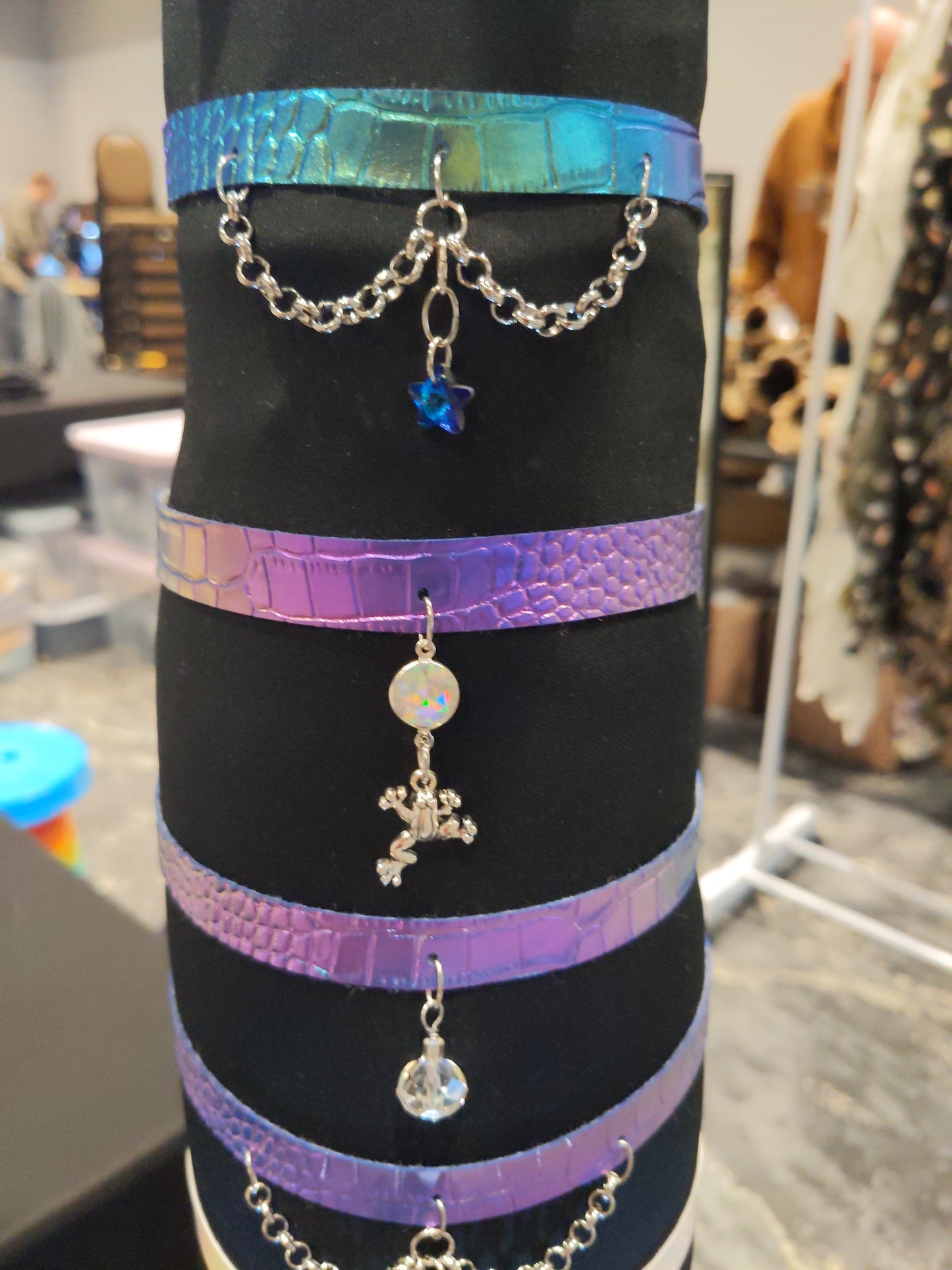 Human collar (Choker)